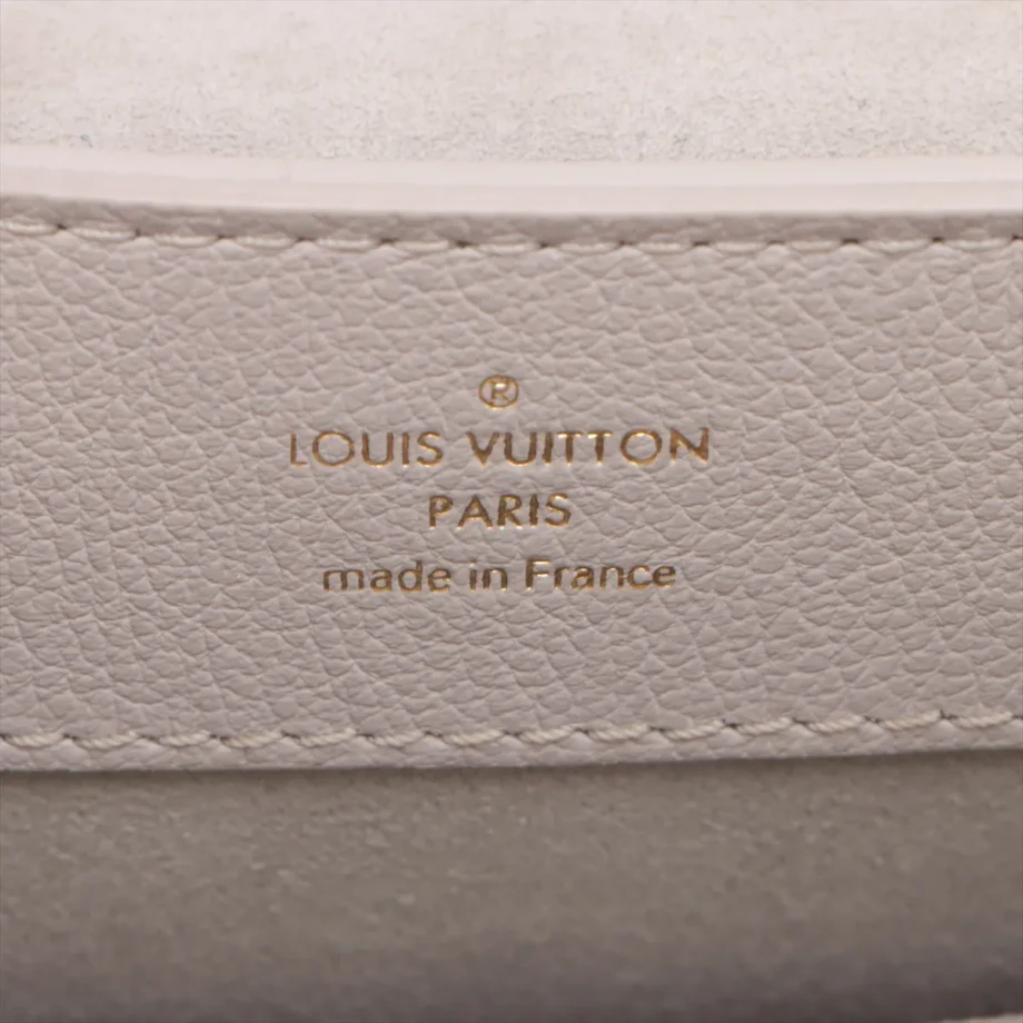 Louis Vuitton LOCKME EVER MINI LV Logo M23442