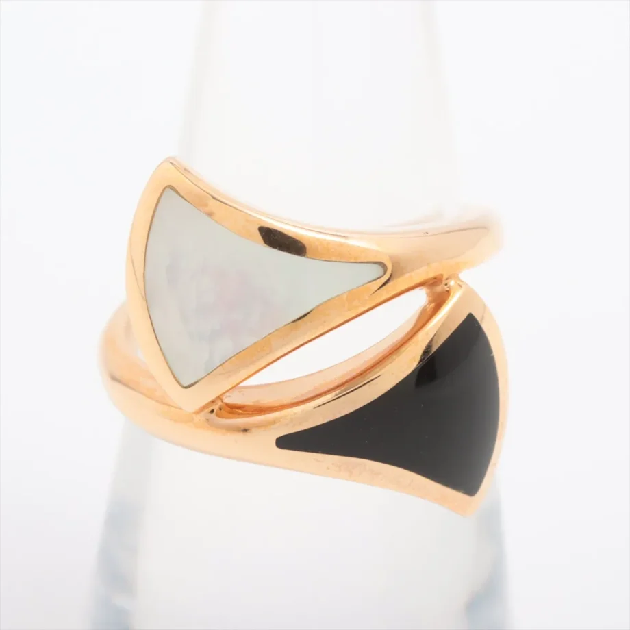 Bulgari Diva Dream shells Onyx Ring