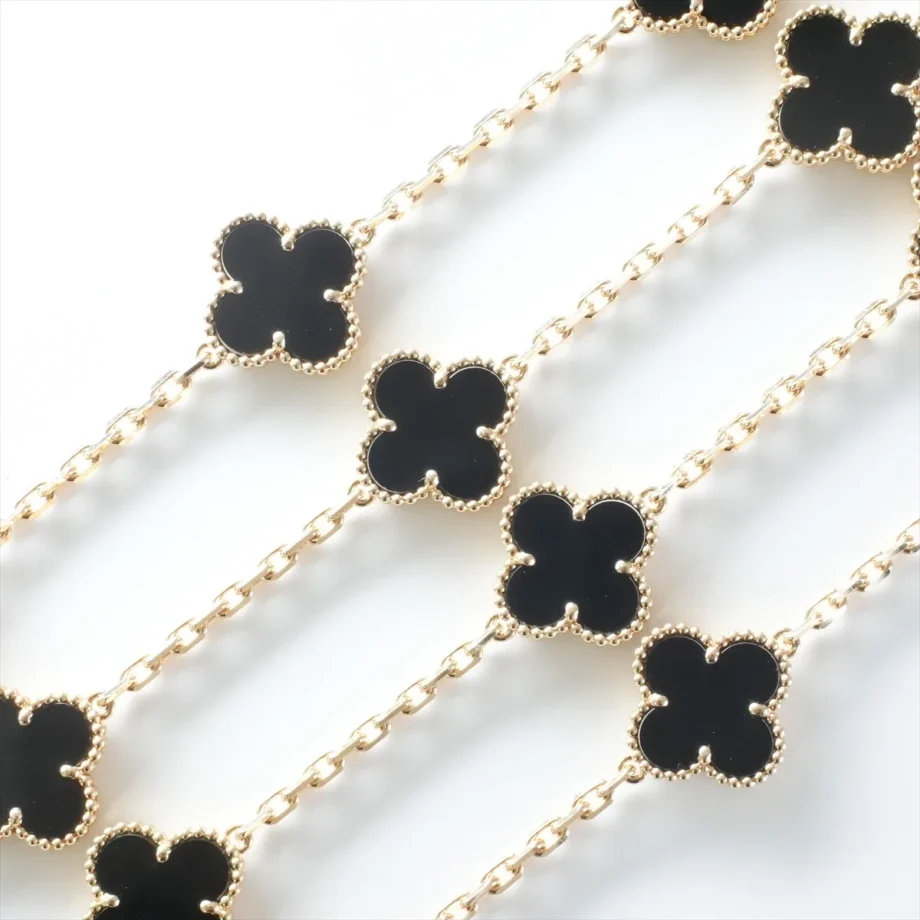 Vintage Alhambra necklace