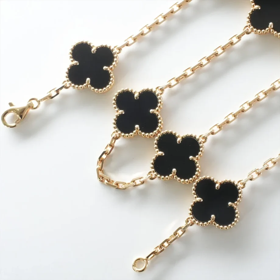 Vintage Alhambra necklace
