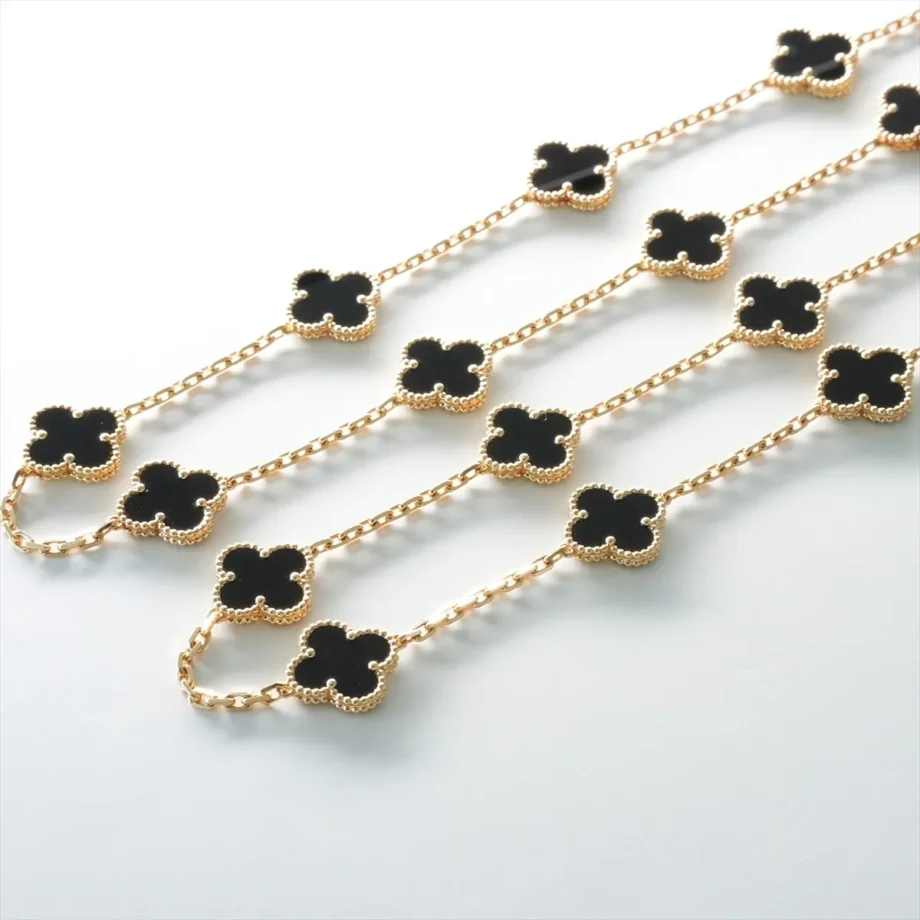 Vintage Alhambra necklace