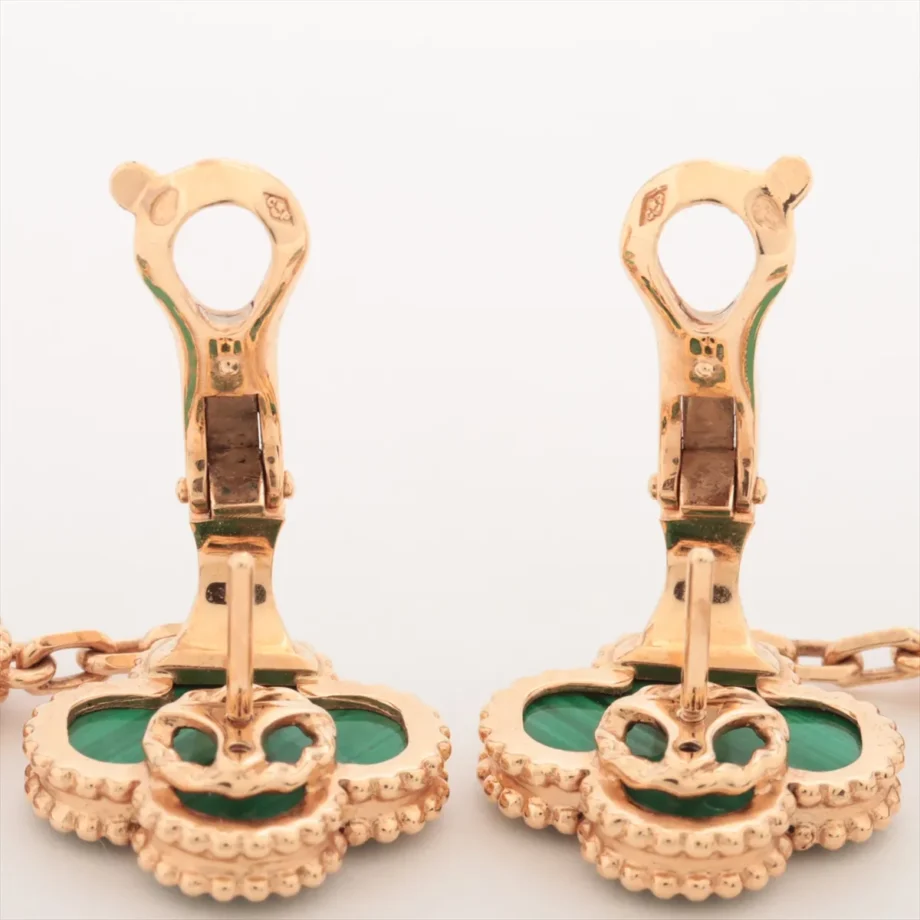 Magic Alhambra earrings 3 motifs Van Cleef & Arpels